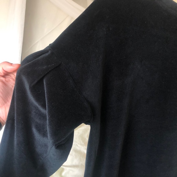 Velvet Crewneck - Picture 2 of 2